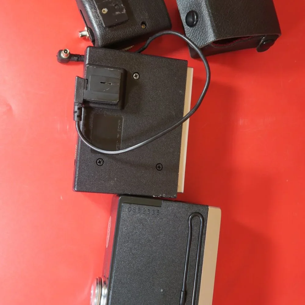VTG 35mm Camera Accessories Lot of 3 Flash, Strobolite & Light Meter NOT TESTED
